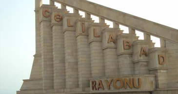 12 və 14 yaşlı bacı qardaş baltalayan əmi həbsdə öldü (YENİLƏNİB)