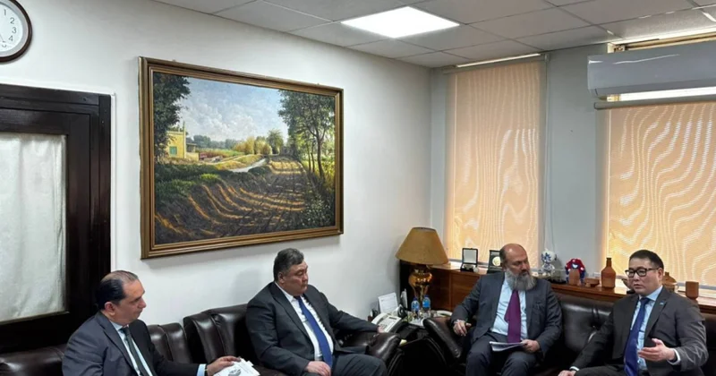 Qazaxıstan Pakistan ilə qarşılıqlı ticarət dövriyyəsini 1 milyard dollara çatdırmaq niyyətindədir