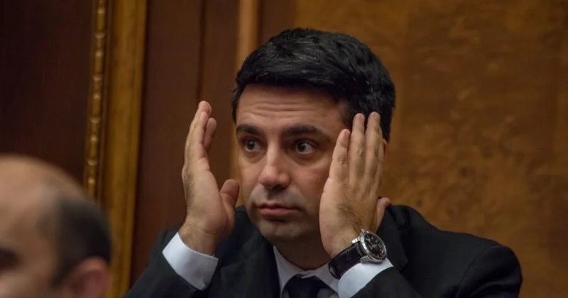 Moskva İrəvan gərginliyi: Simonyan Rusiyaya gedir