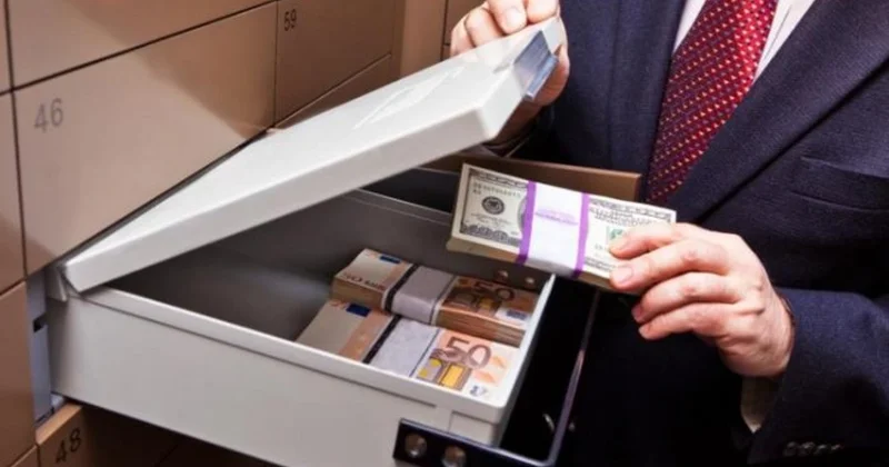 В Азербайджане число уникальных вкладчиков в банках достигло 194 тыс.