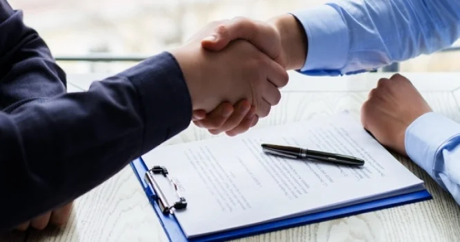 Yüksək məşğulluq iqtisadi riskləri azaldır İQTİSADÇI DANIŞDI