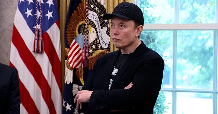 Forbes: Илон Маск стал первым человеком в истории с состоянием более $800 млрд