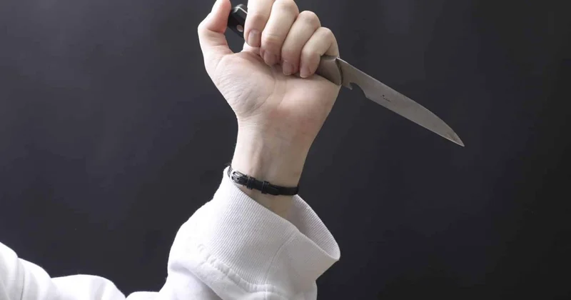 Bakıda qızı tərəfindən bıçaqlanan ata öldü