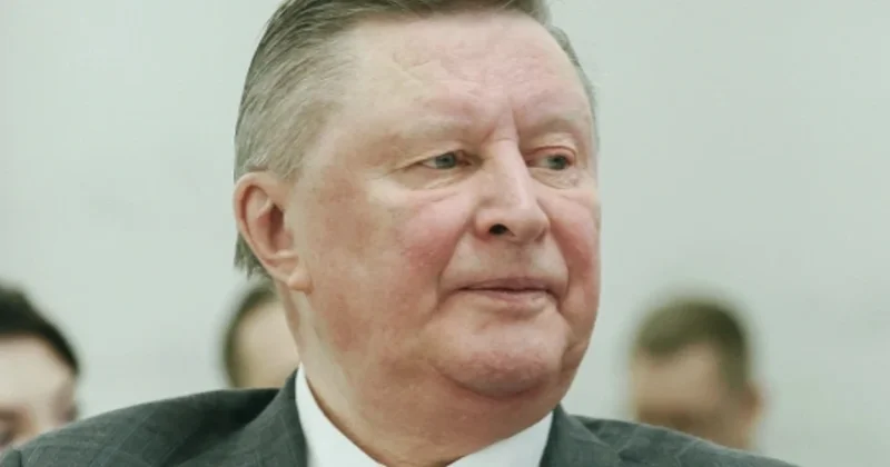 Putin İvanovu işdən çıxardı