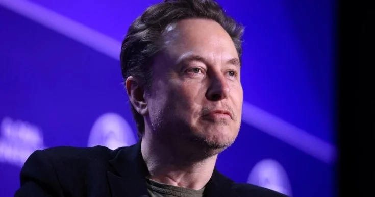 Maskdan ardıcıl daha bir rekord Sərvəti 800 milyardı ötdü