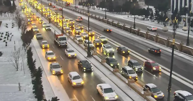 Paytaxt yollarında SIXLIQ VAR