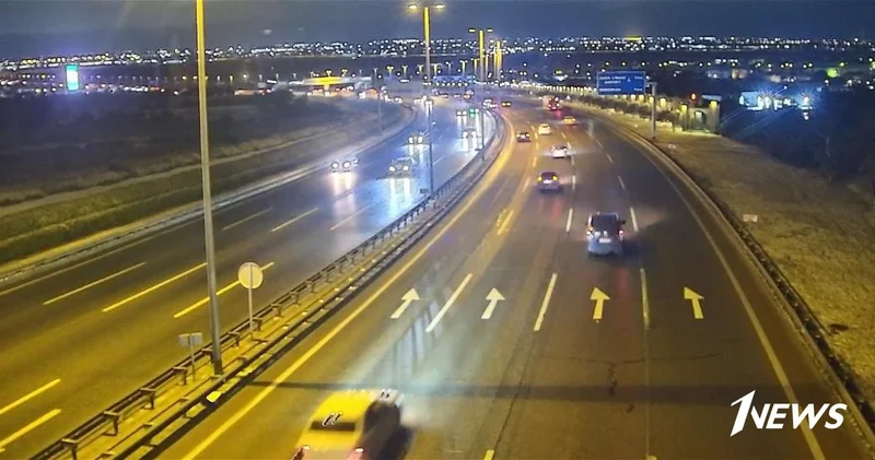 В Баку из за гололёда снижены скоростные лимиты на ряде дорог