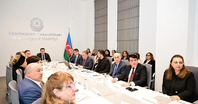 Mədəniyyət Nazirliyində attestasiya məsələlərinə dair iclas keçirilib FOTOLAR