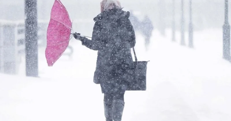 В Азербайджане наблюдается метель