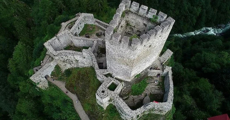 Avropalıların axın etdiyi dağlar arasında yerləşən Türkiyənin gizli qalası