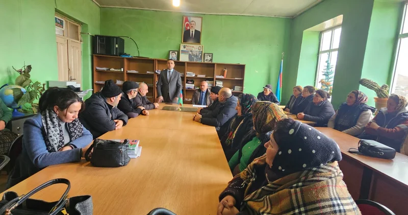 Söyüdlüdə yığıncaq keçirilib FOTOLAR