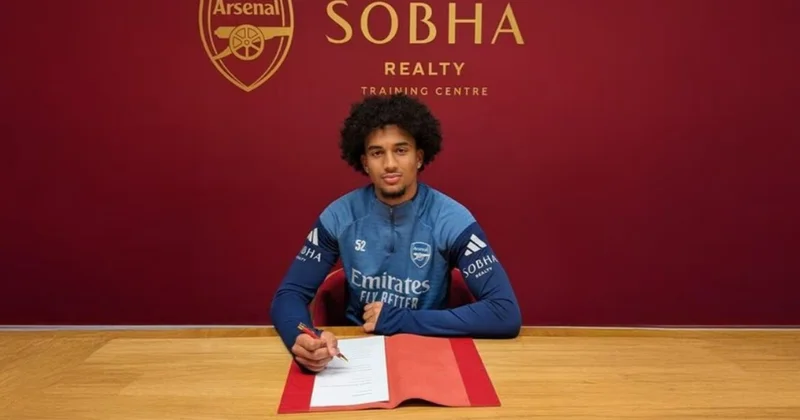 “Arsenal” “Tottenham Hotspur”un yetirməsini transfer edib