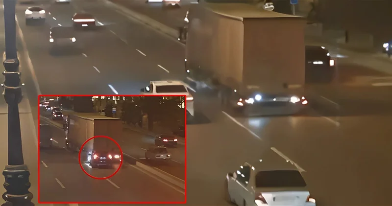 Произошло ДТП с участием грузового автомобиля в Баку ВИДЕО