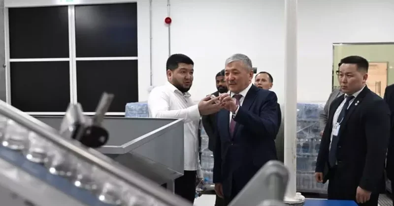 Кыргызстанцы запустили современный завод по производству воды в ОАЭ ФОТО