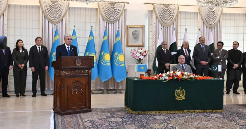 Qazaxıstan və Pakistan arasında Trans Xəzər nəqliyyat dəhlizinin inkişafı müzakirə edilib