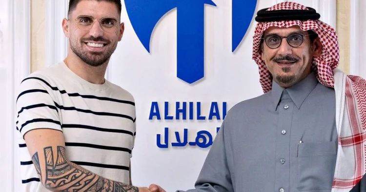 Əl Hilal Portuqaliya millisinin üzvü ilə müqavilə imzaladı