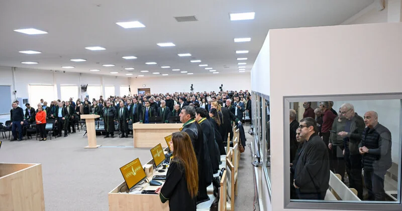 Azərbaycan ədaləti bərpa edir