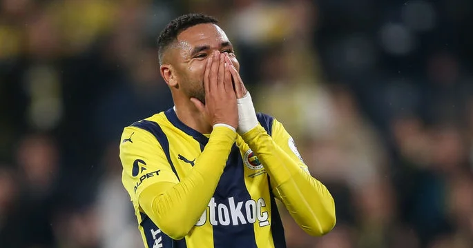 Fənərbağça mərakeşli ulduzu ilə vidalaşdı