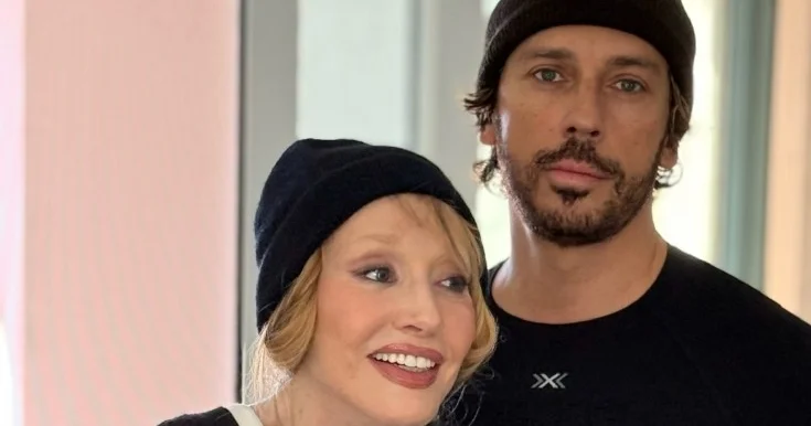 Puqaçova ilə Qalkin Alp dağlarında belə dincəlir Fotolar