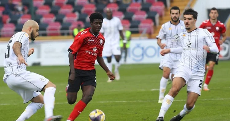 Qarabağ ın Şamaxı , Neftçi nin Qəbələ qarşısında üstünlüyü