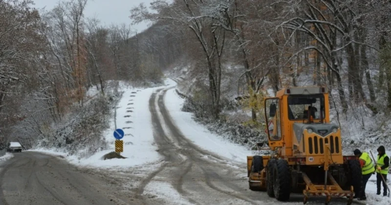 Sürücülərin nəzərinə: Şimal bölgəsində yolların buz bağlama ehtimalı var