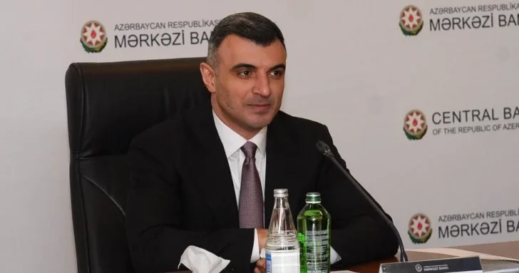 Глава ЦБА: Население Азербайджана хранит под подушкой валюты на $17 миллиардов