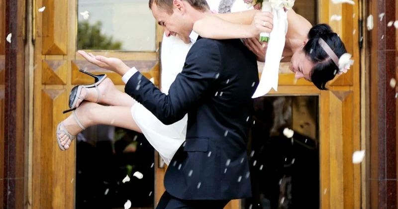 В Украине хотят снизить возраст брака для девушек до 14 лет Minval Politika