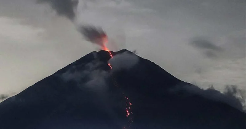 3 saatda 7 dəfə püskürdü