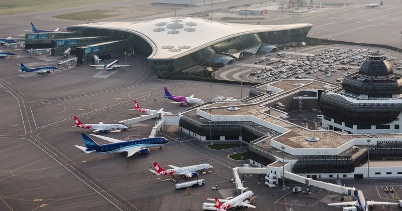 Əlverişsiz hava şəraiti Bakıda aeroportun işinə təsir edib? AÇIQLAMA