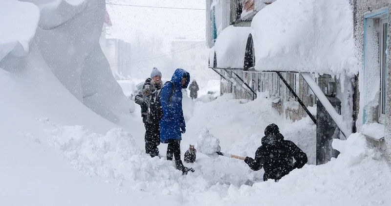 Не менее 35 человек погибли из за сильных снегопадов в Японии