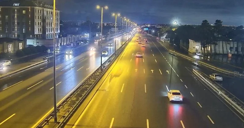 Sürüşkən yol işarəsi aktivləşdirildi, sürət həddi endirildi