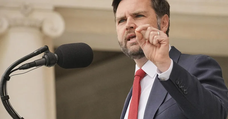 США будут работать с Россией и Китаем над сокращением ядерного оружия Вэнс