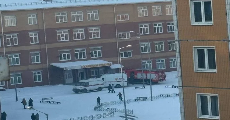 Rusiyada məktəbli qız şagirdlərə hücum edib, yaralılar var