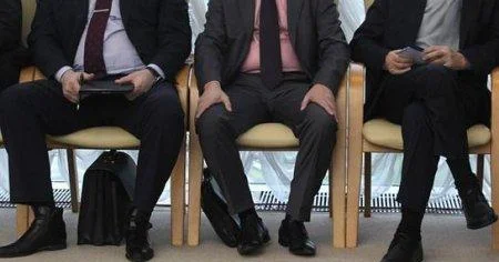 ATA TALAYIR, OĞUL XARİCƏ DAŞIYIR... Azərbaycanda məmur övladları necə “uğurlu biznesmen” olurlar?