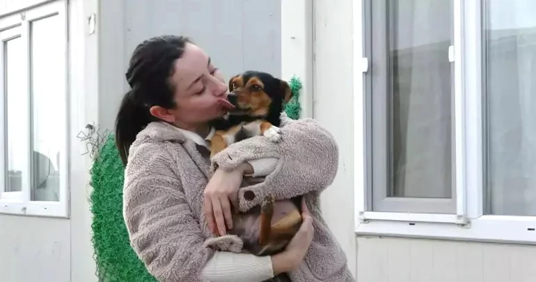 “Boncuk” adlı iti ilə milyonların sevgisini qazanıb