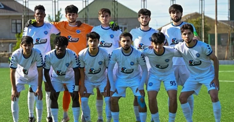 Zirə müdafiəçisini icarəyə göndərdi