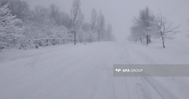 Dağlıq ərazilərə qar yağıb, Bakıda küləyin sürəti 28 m/s dək güclənib FAKTİKİ HAVA