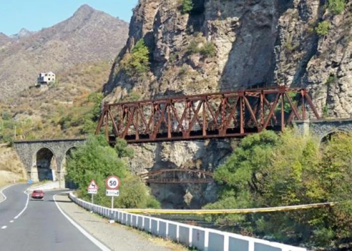 Qərbi Azərbaycandan Naxçıvana keçidi təmin etməyə hazırıq Paşinyan