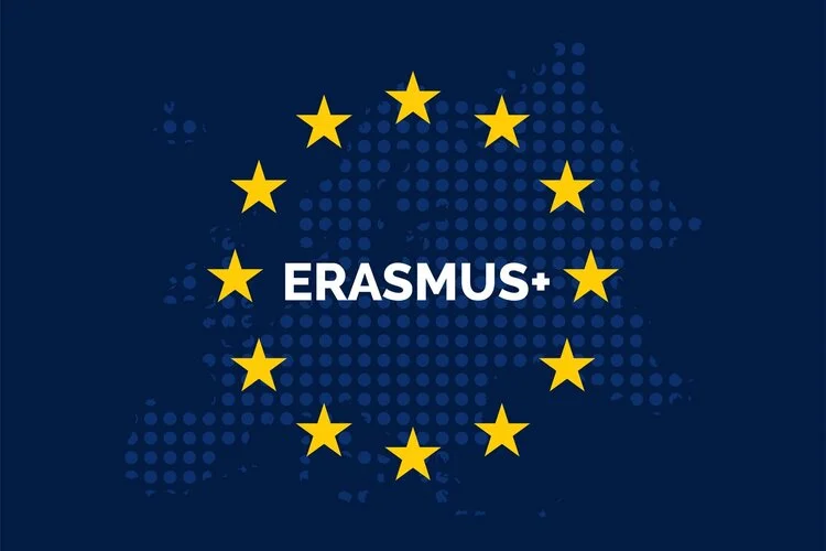 ““Erasmus+” proqramı fəaliyyətini dayandırıb” Ofis rəhbəri