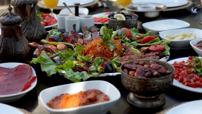 Ən sərfəli iftar menyuları 10 manatdan başlayan qiymətlər