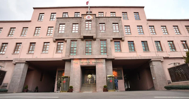 SON DƏQİQƏ! Türkiyə Müdafiə Nazirliyi açıqlama yaydı: İrandan atılan ballistik raket ...