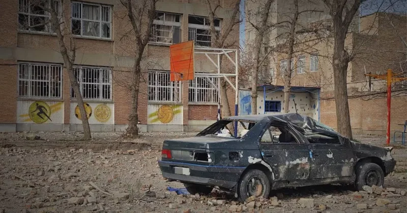 СМИ: Ракетная атака Израиля разрушила школу в Урмии ФОТО