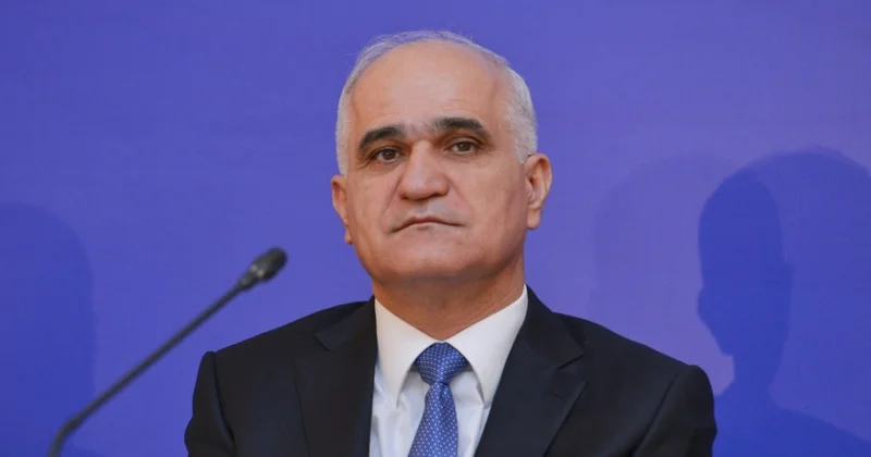 Şahin Mustafayev iranlı nazirlə müzakirə apardı