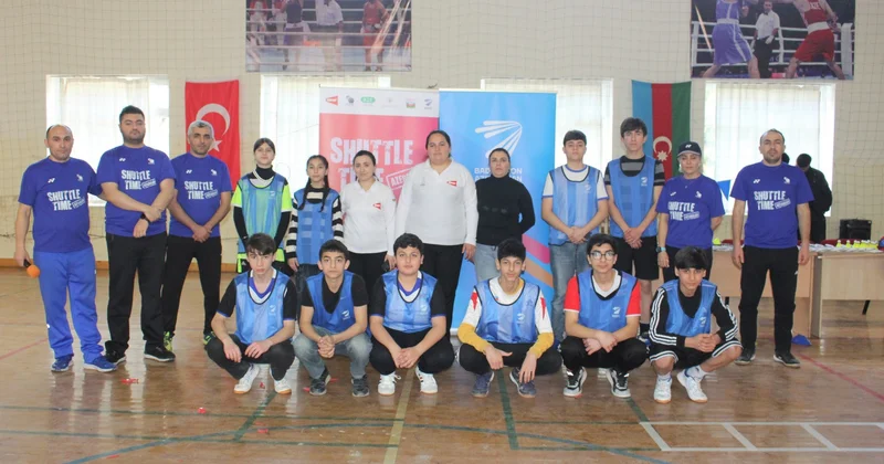 Gəncədə məktəblilər üçün badminton təlimləri icra olunub FOTO