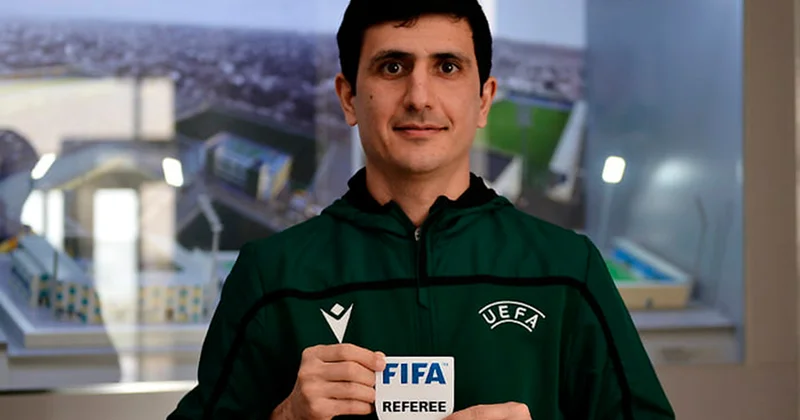 Əliyar Ağayev Azərbaycana qayıda bilmir