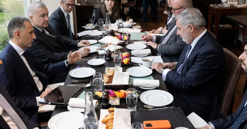 Nazir: Londonda Azərbaycan Böyük Britaniya əməkdaşlığının texnoloji gündəliyi müəyyənləşdirilib