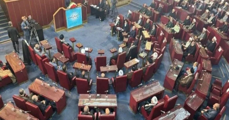 İranın Ekspertlər Məclisi: Namizədlər müəyyənləşib, yeni Ali Rəhbər ilk fürsətdə seçiləcək