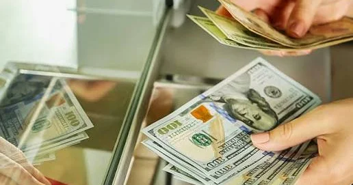 Banklarda dollar alışına qoyulan limitlərin səbəbi nədir? ARAŞDIRMA