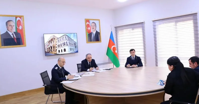 Kamran Əliyev Kürdəmirdə vətəndaşları qəbul etdi (FOTOLAR)