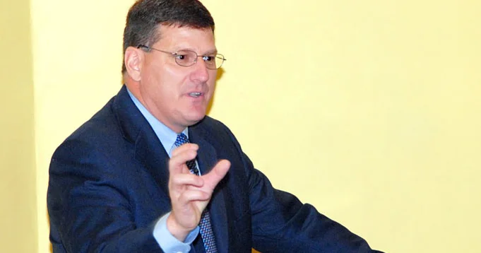 Ritter: İranın Rusiya və Çinə ehtiyacı yoxdur, təkbaşına qalib gəlir